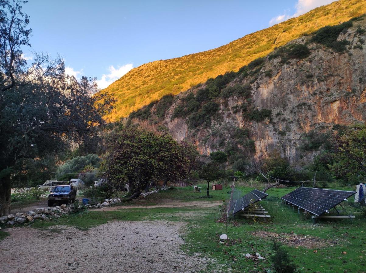 Gjipe Eco Campground Vuno Buitenkant foto